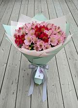 Букет цветов из:  Альстромерии в Баксане