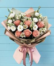 Букет цветов из:  Розы, Альстромерии и Лизиантусы в Баксане