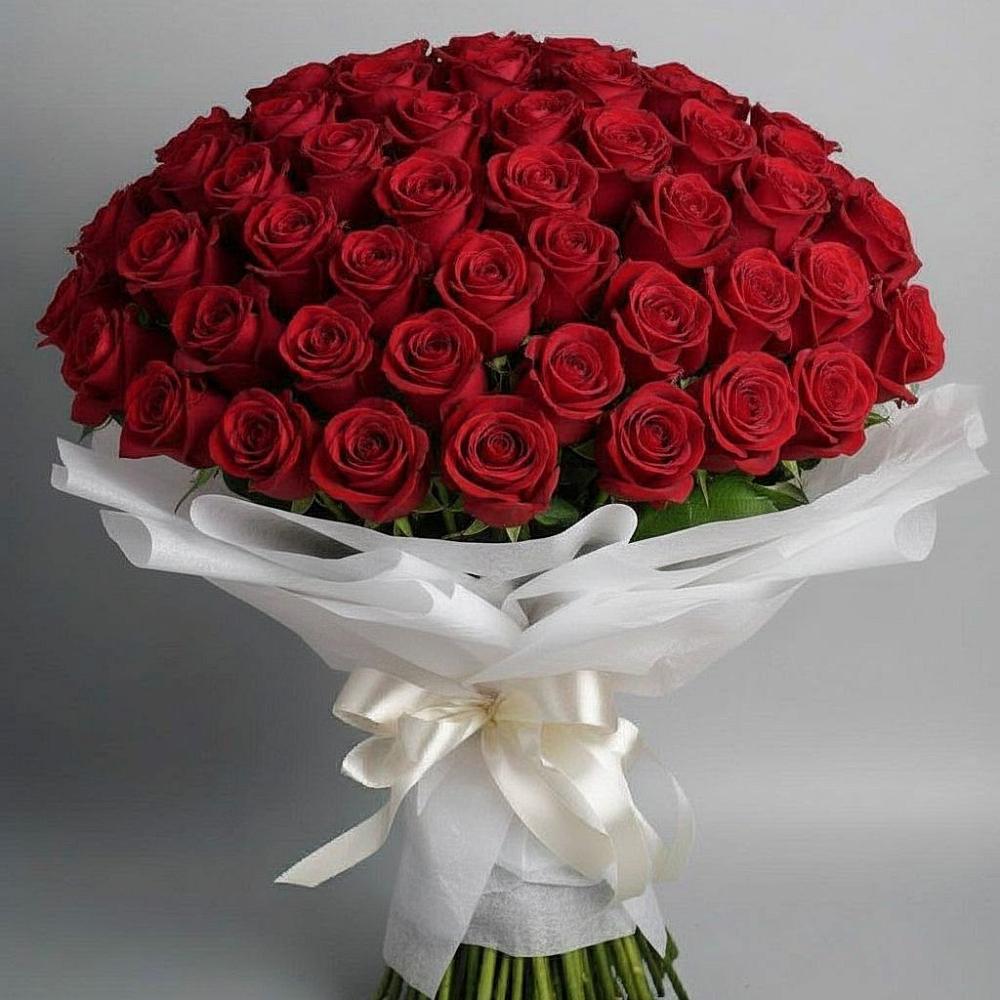 Букет 101 Красная роза Блэк Мэджик в Баксане