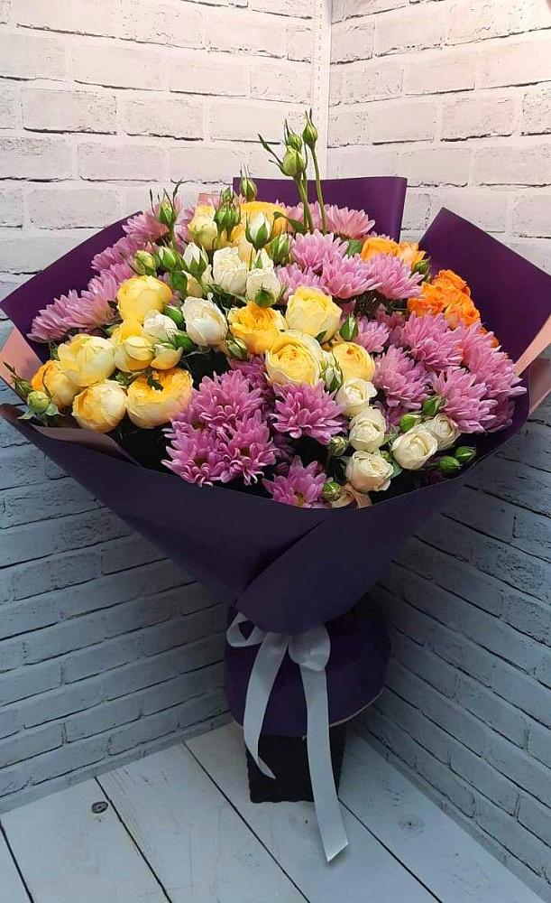 Букет цветов из: Хризантемы и Розы в Баксане