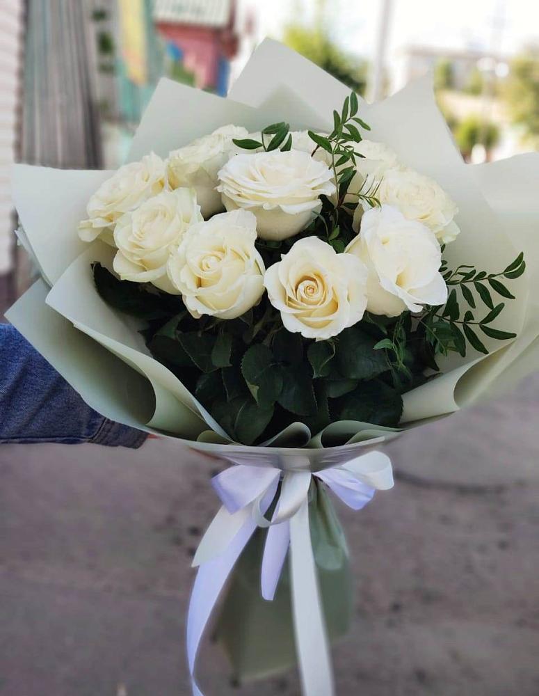 Букет Белые розы Проуд в Баксане