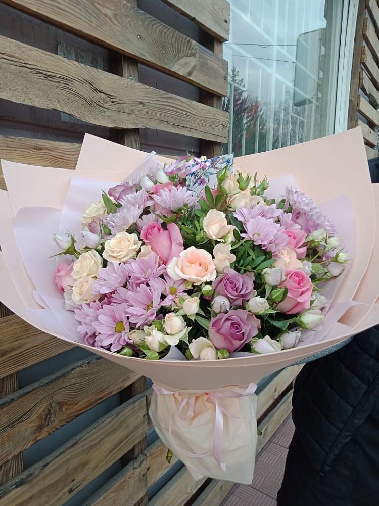 Букет цветов из: Розы и Хризантемы в Баксане