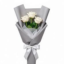 Букет 3 белые розы в Баксане