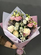 Букет цветов из:  Альстромерии, Розы и Лизиантусы #REPLACE_PRED# Баксане