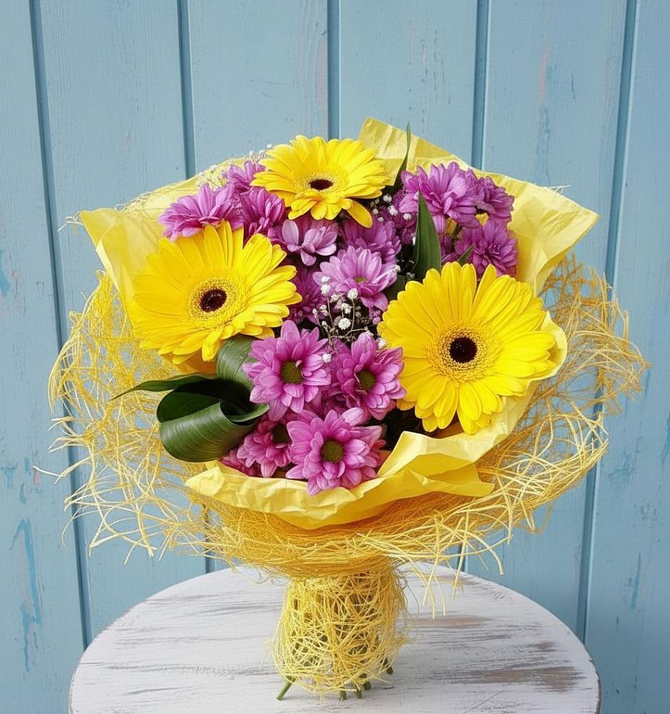 Букет цветов из: Хризантемы и Герберы в Баксане