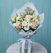 Букет цветов из:  Розы и Лизиантусы #REPLACE_PRED# Баксане