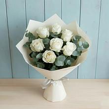 Букет Белые розы в Эвкалипте в Баксане